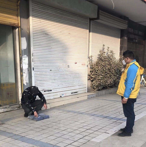 收快遞的正確姿勢！蘇寧物流全國鼓勵“無接觸配送”服務472.png