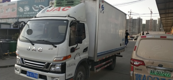 駿鈴大客戶選擇用人致富經 30臺冷鏈車背后故事很多(1)686.png