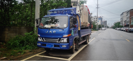 麥客老羅生意這么好？ 七臺駿鈴為何還年年換車！204.png