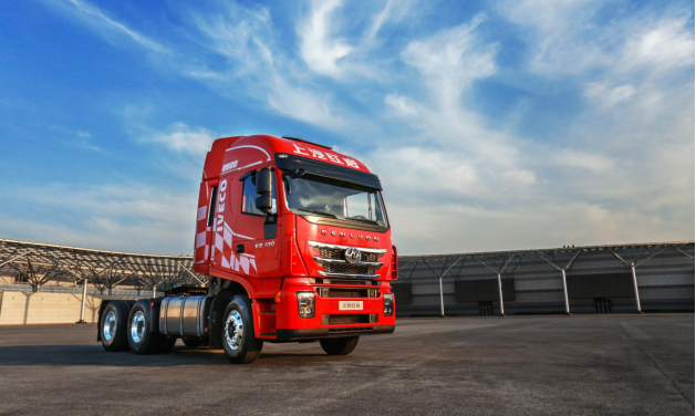 紅巖杰獅2020 AMT牽引車稿件-來吧，展示！且看紅巖杰獅2020 AMT牽引車高顏值與硬實力-20200619V31237.png